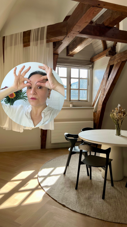 Face Yoga workshop at Silk Huis